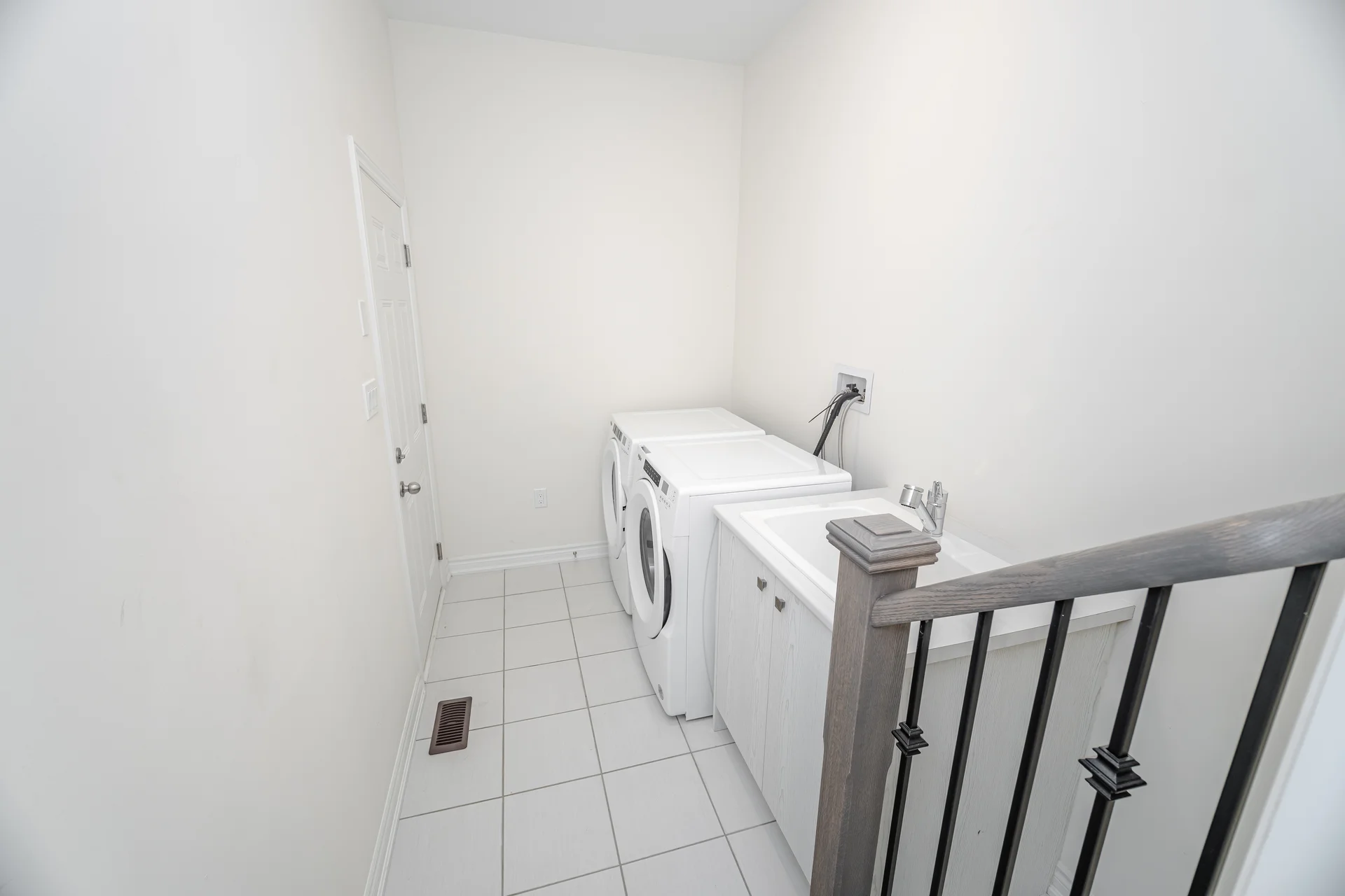 9 Kentledge Avenue, East Gwillimbury - photo 27