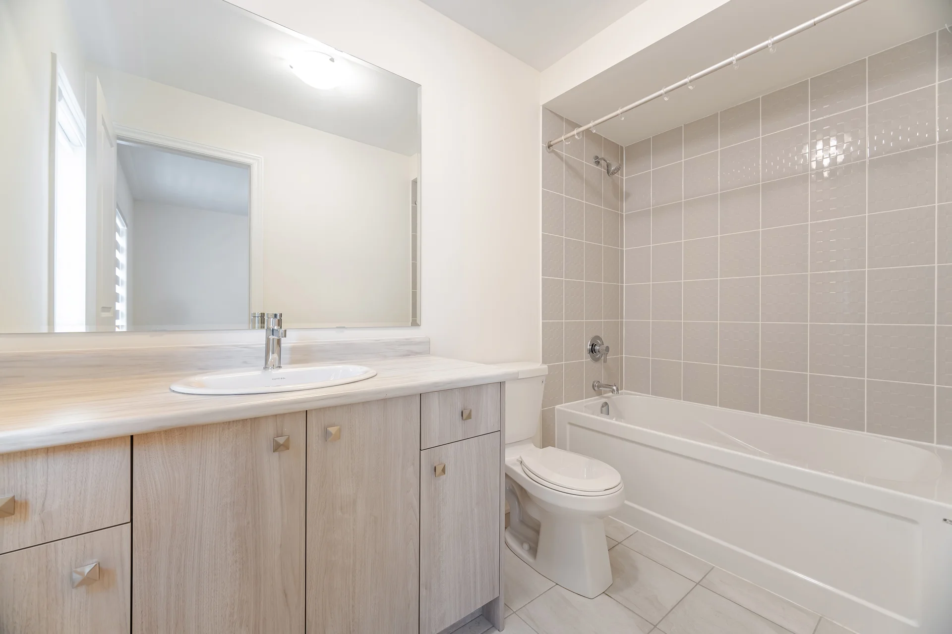 9 Kentledge Avenue, East Gwillimbury - photo 39