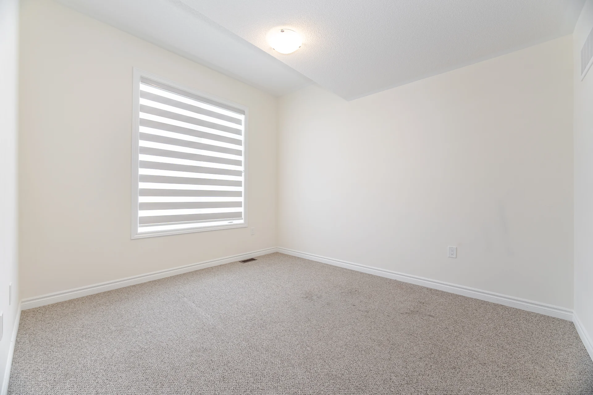 9 Kentledge Avenue, East Gwillimbury - photo 42