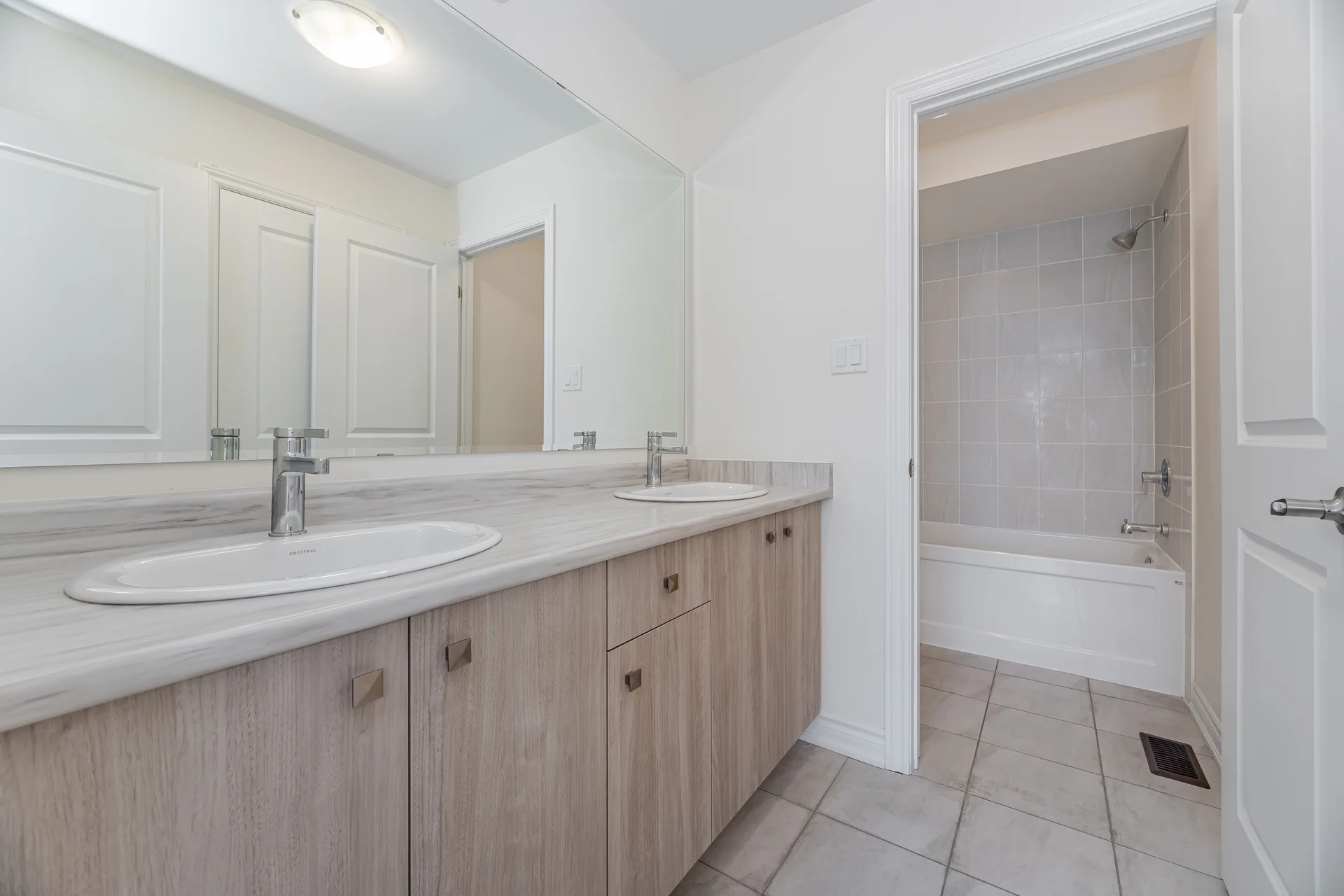 9 Kentledge Avenue, East Gwillimbury - photo 45