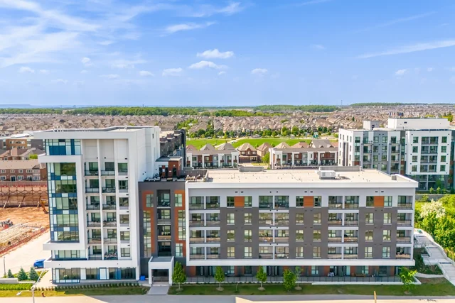 #613-95 Dundas Street West, Oakville - photo 5