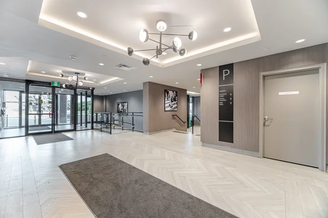 #613-95 Dundas Street West, Oakville - photo 9