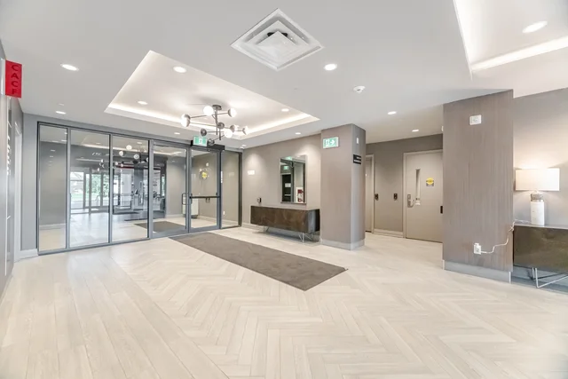 #613-95 Dundas Street West, Oakville - photo 10