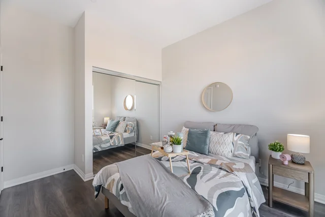 #613-95 Dundas Street West, Oakville - photo 30