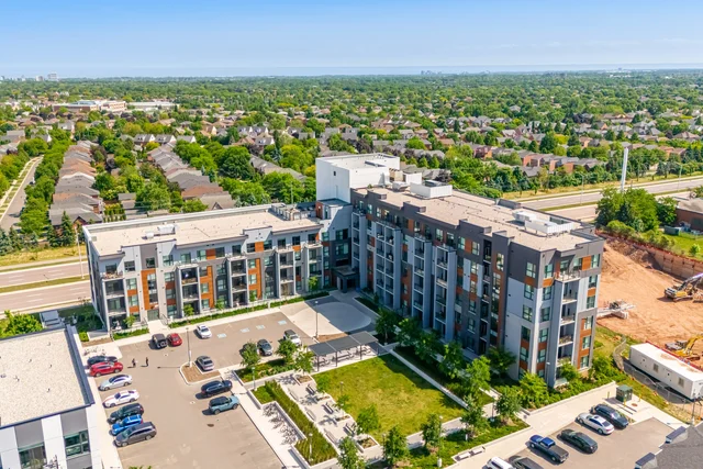 #613-95 Dundas Street West, Oakville - photo 52