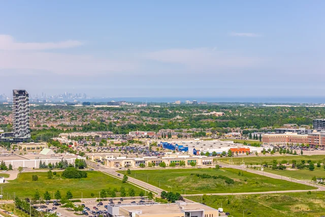 #613-95 Dundas Street West, Oakville - photo 59