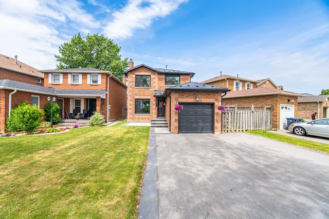 421 Laurentian Avenue, Mississauga - photo 3