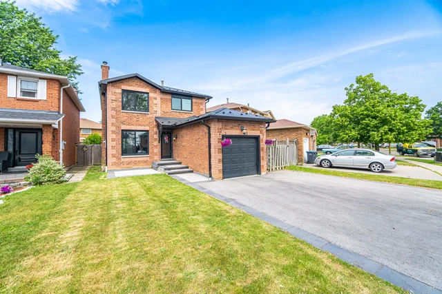 421 Laurentian Avenue, Mississauga - photo 5