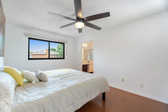 421 Laurentian Avenue, Mississauga - photo 25