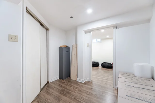 421 Laurentian Avenue, Mississauga - photo 41