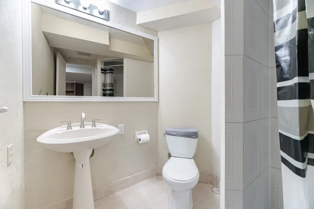 421 Laurentian Avenue, Mississauga - photo 42