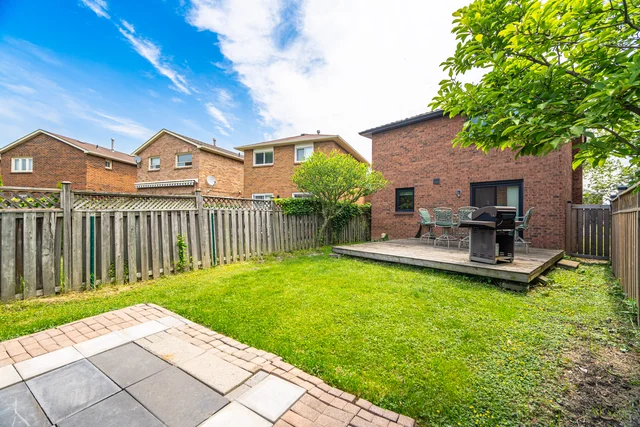 421 Laurentian Avenue, Mississauga - photo 49