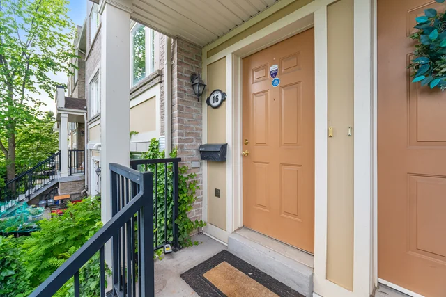 #16-4861 Half Moon Grove, Mississauga - photo 3