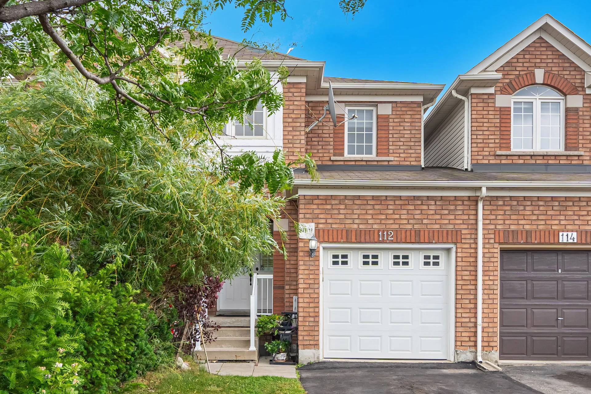 112 Big Moe Crescent, Brampton - photo 2
