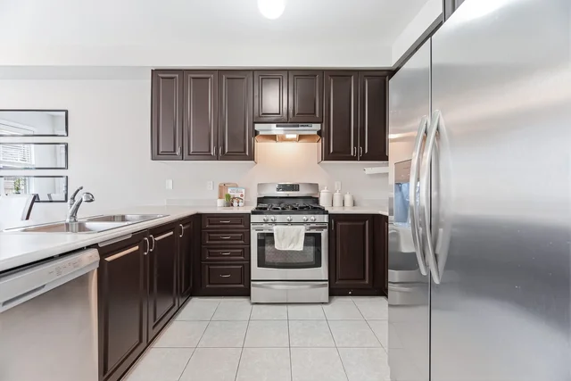 20 Blackberry Valley Crescent, Caledon - photo 16