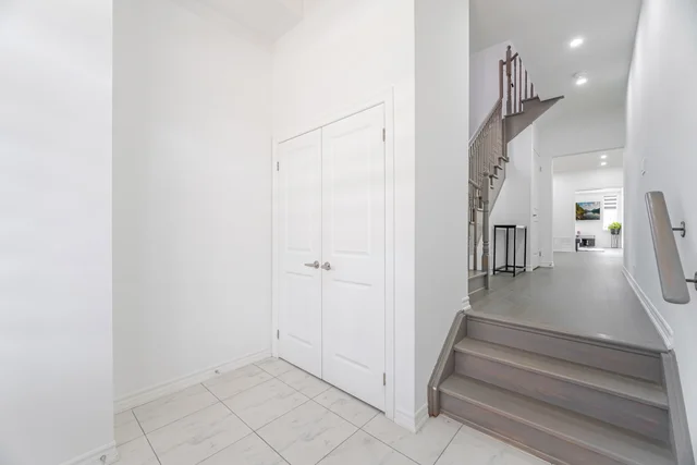 33 Closson Drive, Whitby - photo 8