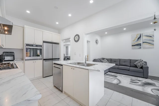 33 Closson Drive, Whitby - photo 14