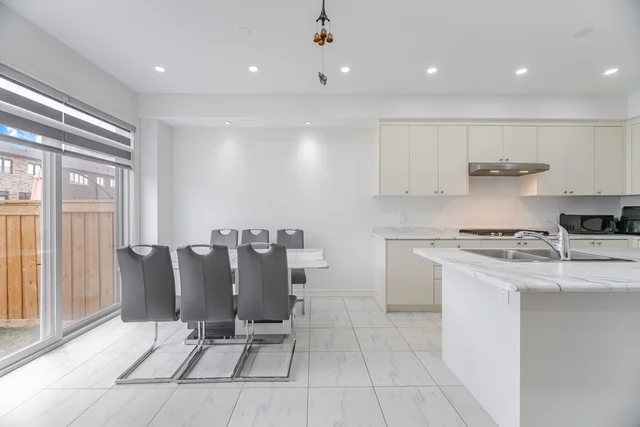 33 Closson Drive, Whitby - photo 16