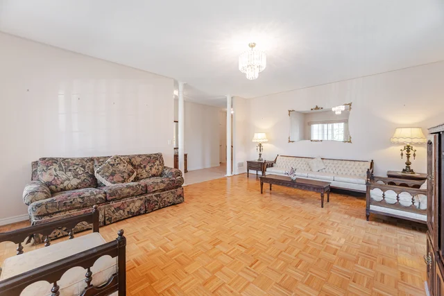 203 Starling Boulevard, Woodbridge - photo 14