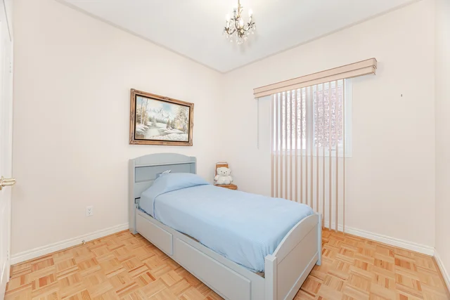 203 Starling Boulevard, Woodbridge - photo 35