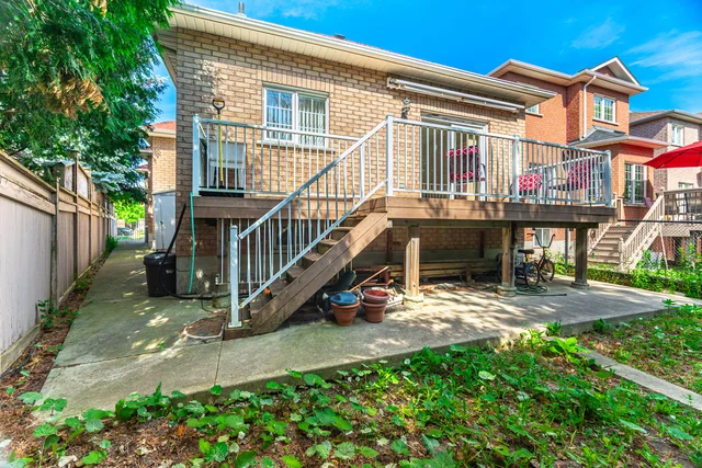 203 Starling Boulevard, Woodbridge - photo 52