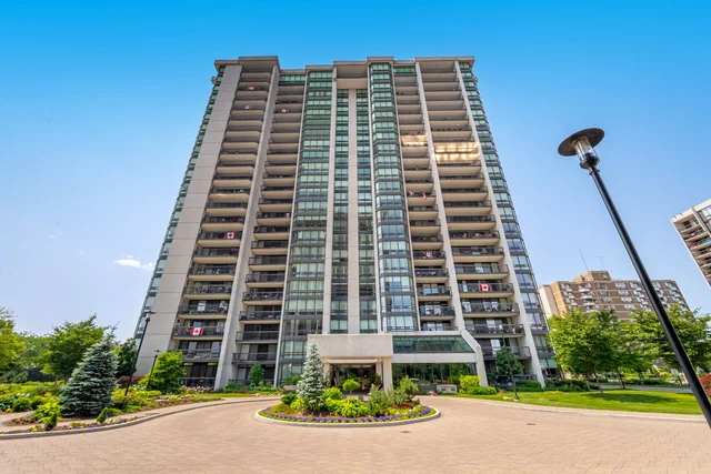 #306-2180 Marine Drive, Oakville - photo 1