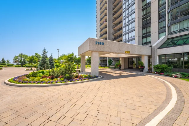#306-2180 Marine Drive, Oakville - photo 3