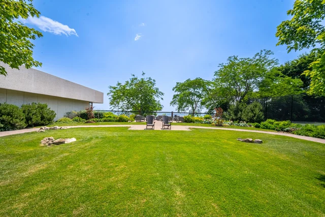 #306-2180 Marine Drive, Oakville - photo 67