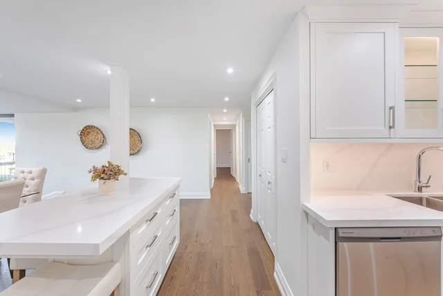 #306-2180 Marine Drive, Oakville - photo 18