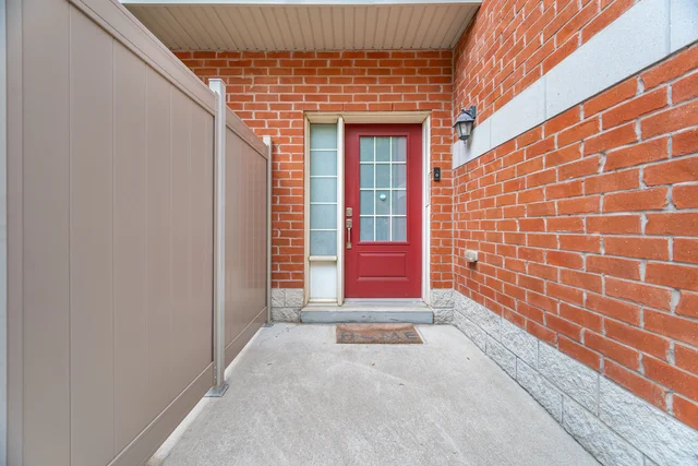 #5-2530 Countryside Drive, Brampton - photo 2