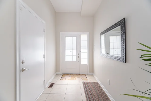 #5-2530 Countryside Drive, Brampton - photo 3
