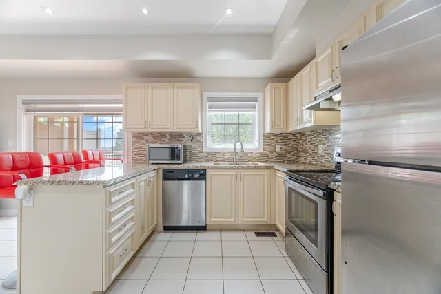 #5-2530 Countryside Drive, Brampton - photo 11