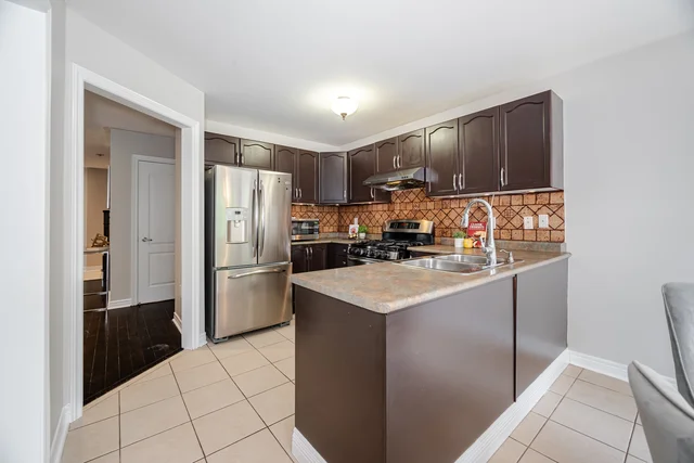 61 Headwater Road, Bolton - photo 17