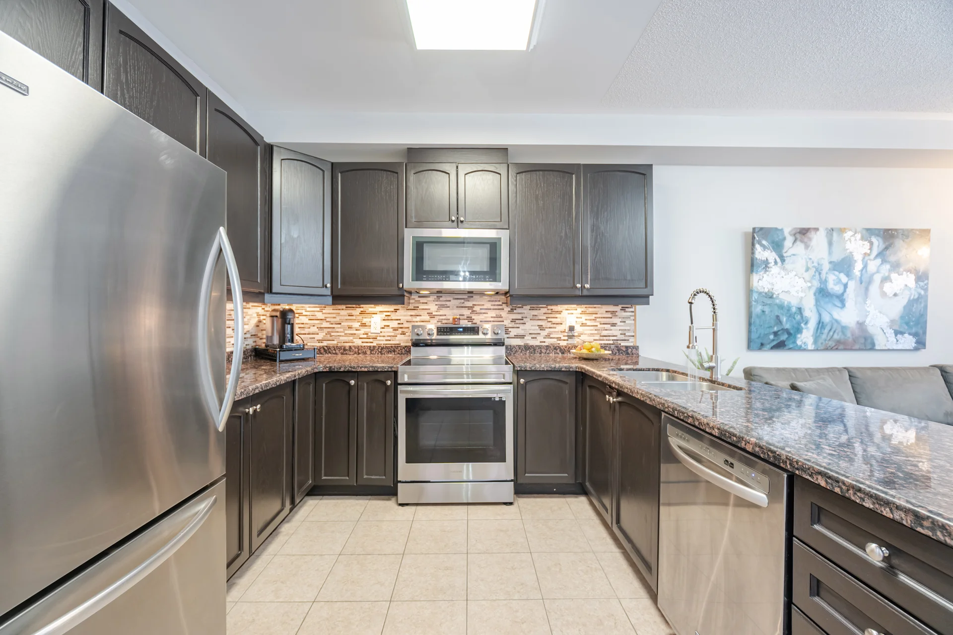 28 Versailles Crescent, Brampton - photo 14