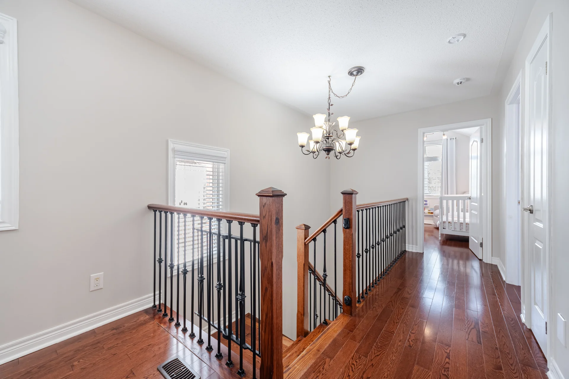 28 Versailles Crescent, Brampton - photo 24