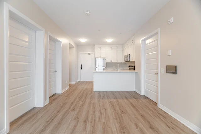 #202-95 Dundas Street West, Oakville - photo 14