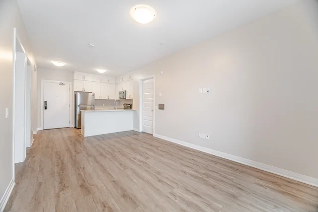 #202-95 Dundas Street West, Oakville - photo 19