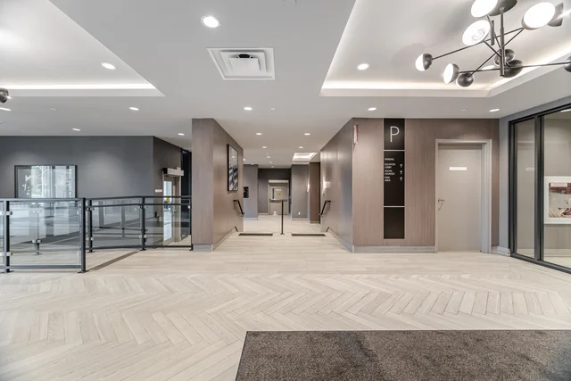 #202-95 Dundas Street West, Oakville - photo 50