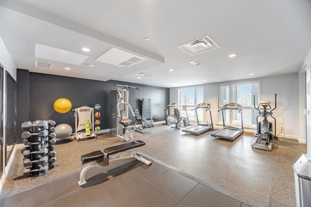 #202-95 Dundas Street West, Oakville - photo 52