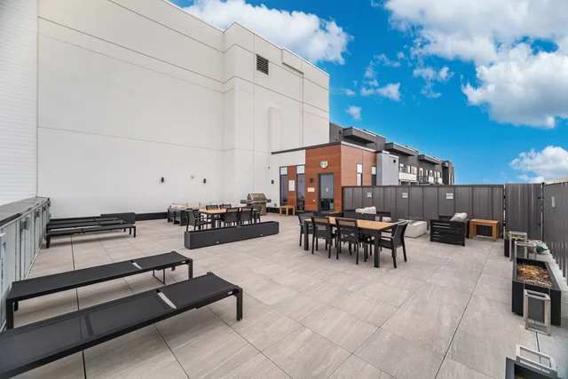 #202-95 Dundas Street West, Oakville - photo 59