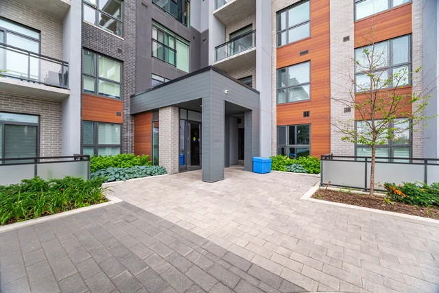#202-95 Dundas Street West, Oakville - photo 61