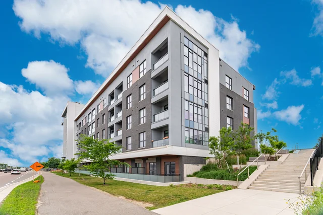 #202-95 Dundas Street West, Oakville - photo 66