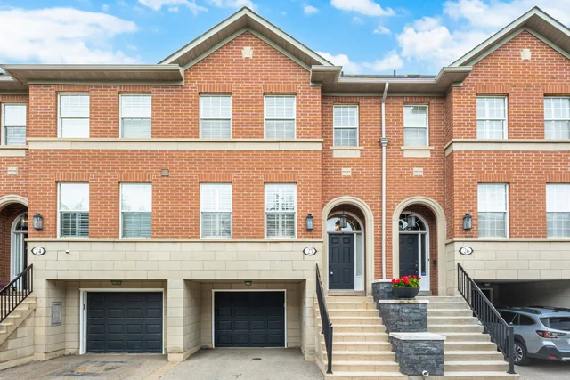 #25-8038 Yonge Street, Vaughan - photo 1