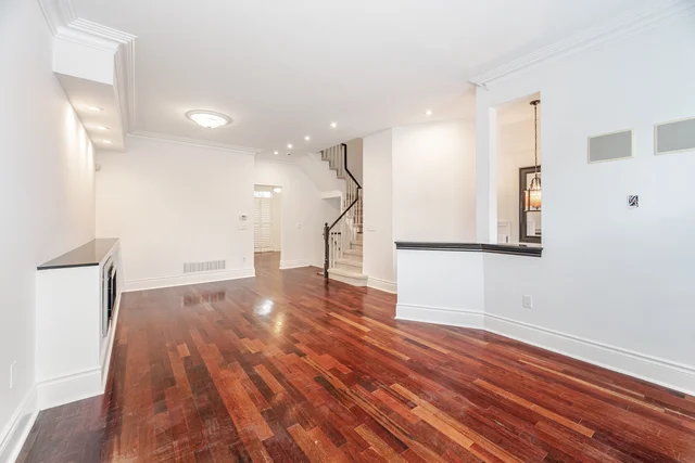 #25-8038 Yonge Street, Vaughan - photo 13