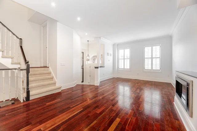 #25-8038 Yonge Street, Vaughan - photo 16