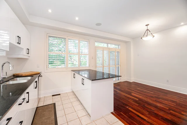 #25-8038 Yonge Street, Vaughan - photo 22