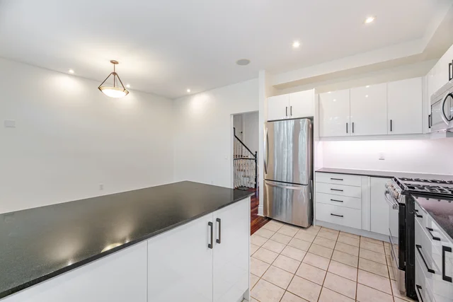 #25-8038 Yonge Street, Vaughan - photo 24