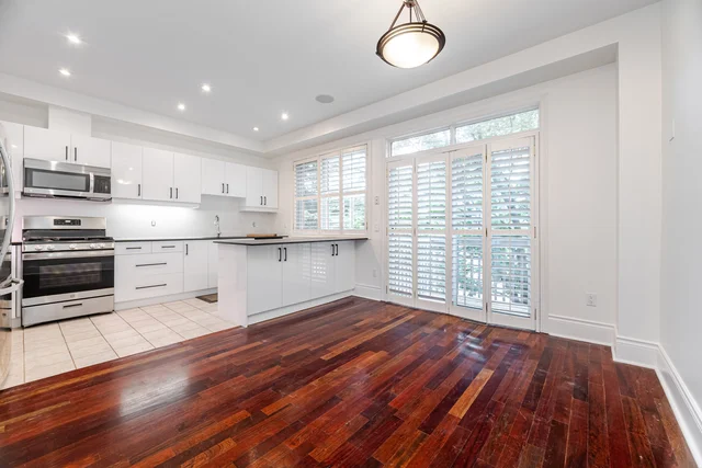 #25-8038 Yonge Street, Vaughan - photo 27