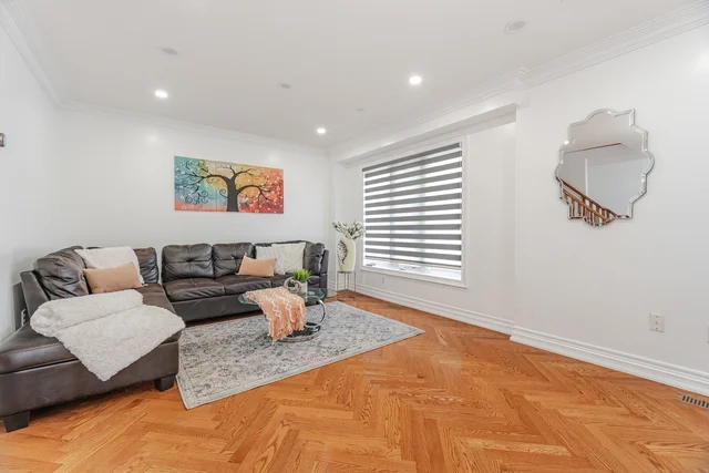 2 Howlett Crescent, Ajax - photo 10
