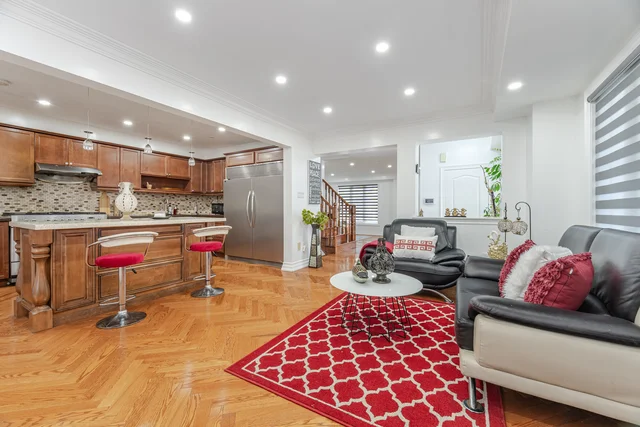 2 Howlett Crescent, Ajax - photo 15